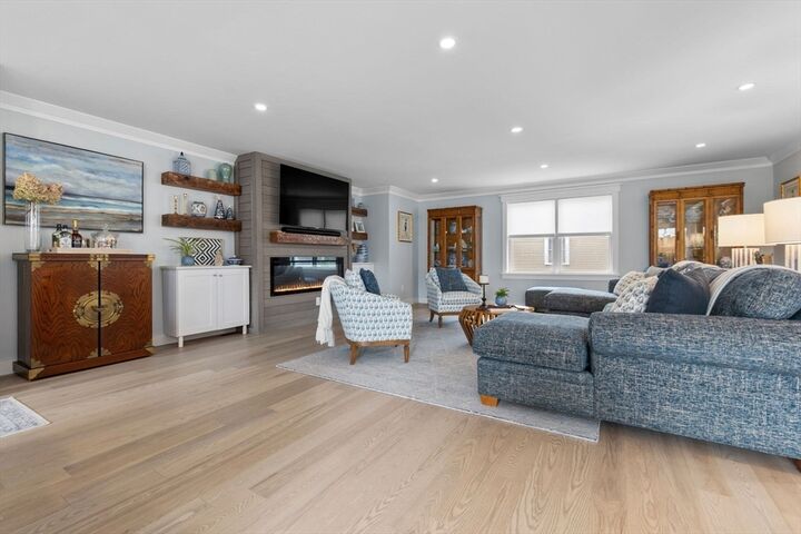 Property Photo: 128 High St 4 MA 01938