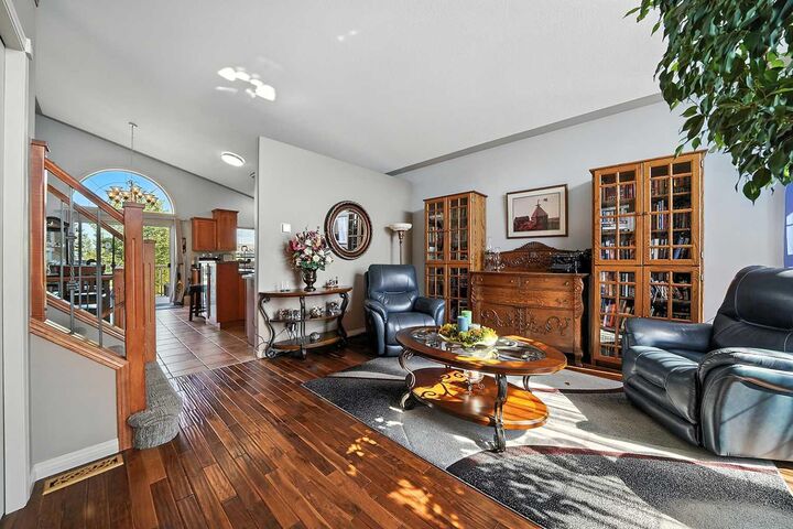 Property Photo:  300 Lampard Crescent  AB T4R 2W8 