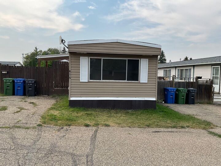 6834 59 Avenue 615  Red Deer AB T4P 1C9 photo