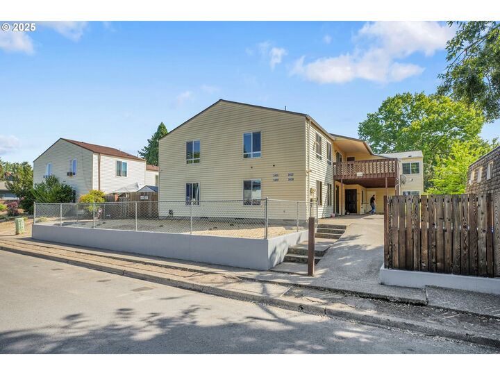 Property Photo: 3420 SW 126th Ave OR 97005