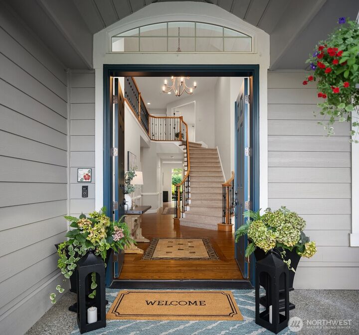 Property Photo:  1111  272 Place SE  WA 98075 
