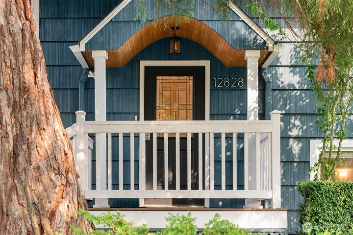 12828  110th Avenue NE  Kirkland WA 98034 photo