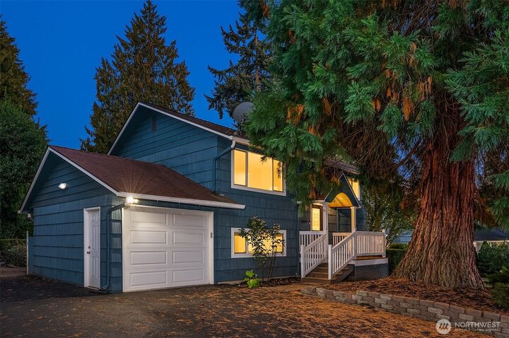 12828  110th Avenue NE  Kirkland WA 98034 photo