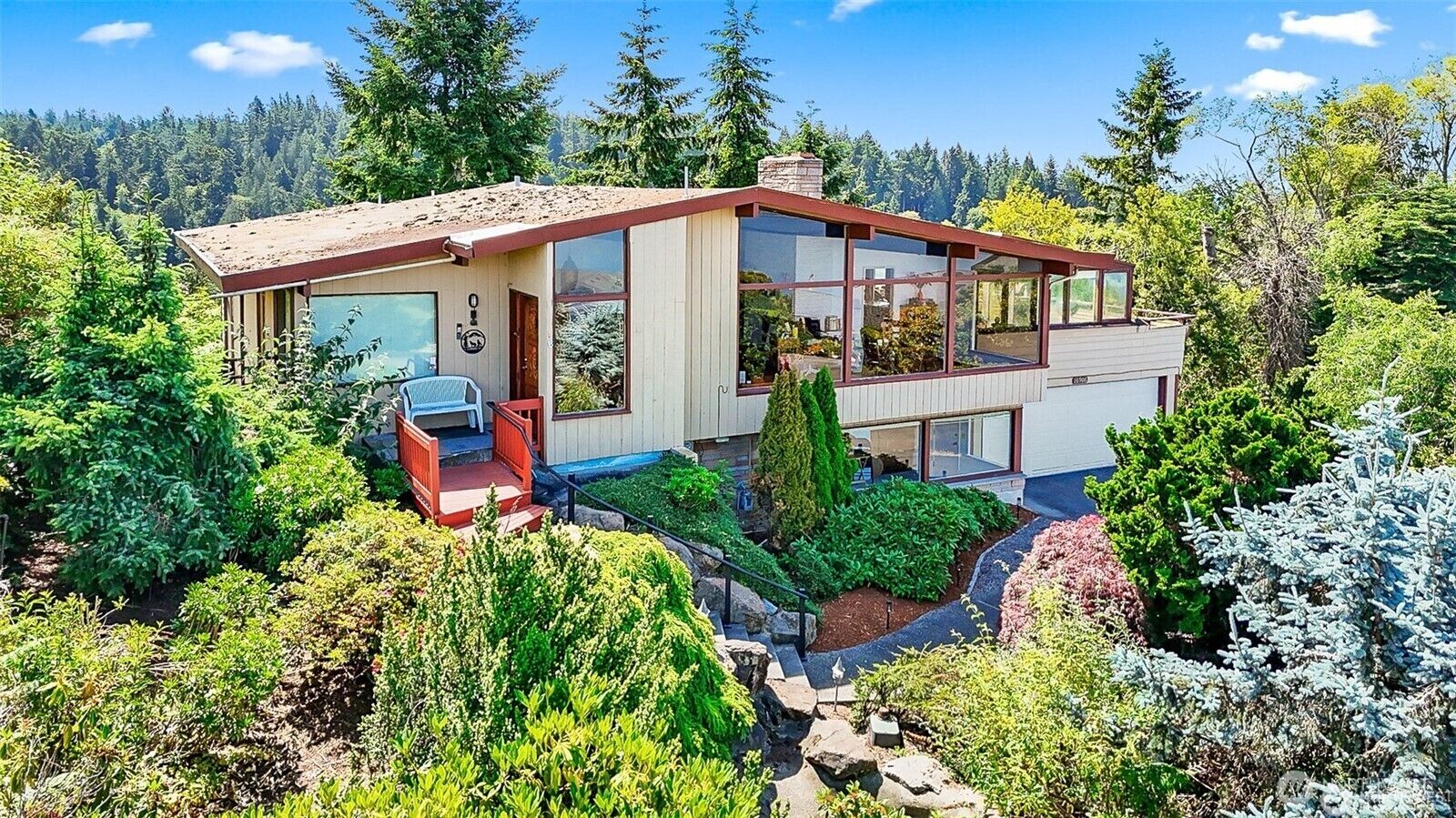 Property Photo: 16906 13th Avenue NW WA 98177