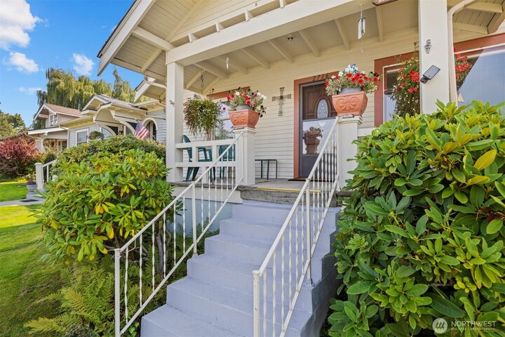 Property Photo: 2716 Sunset Drive WA 98225