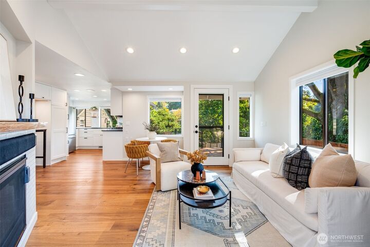 Property Photo: 9015 Burke Avenue N WA 98103