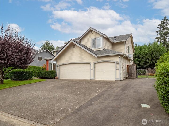 Property Photo: 4014 S 345th Street WA 98001