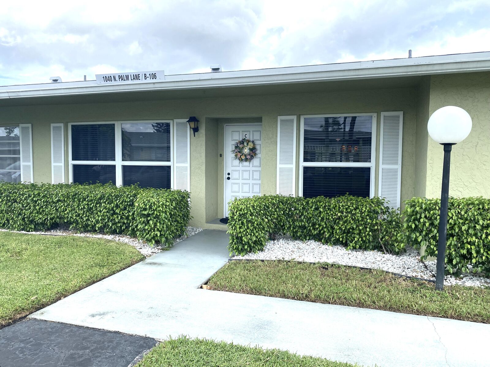 Property Photo:  1040 N Palm Lane C  FL 33445 