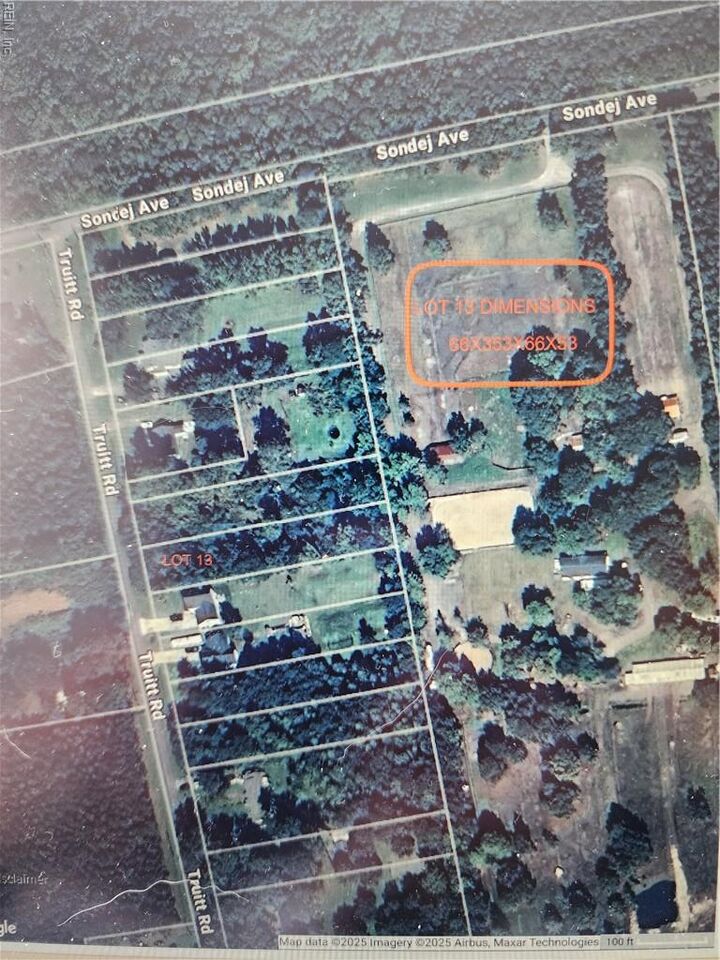 Property Photo: 13 Truitt Rd VA 23321