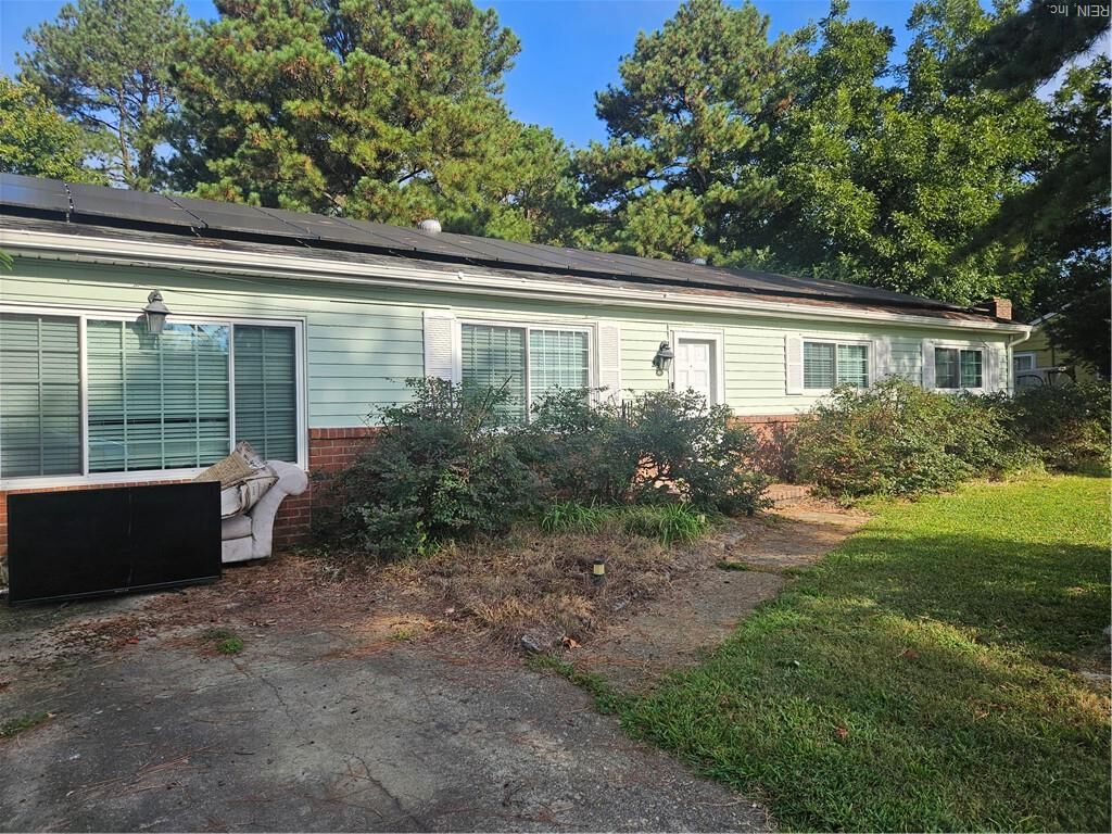 Property Photo: 2924 Candlewood Cir VA 23324
