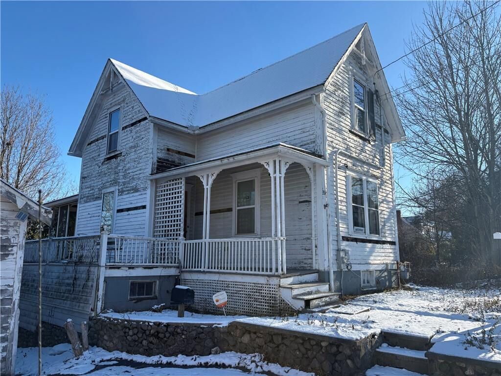 Property Photo: 351 County Road RI 02806