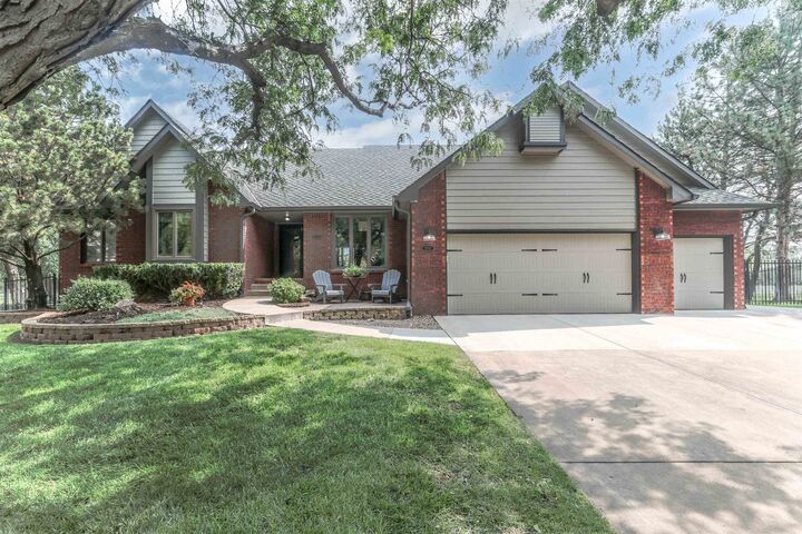 2533 N Green Meadow Cir  Wichita KS 67205 photo