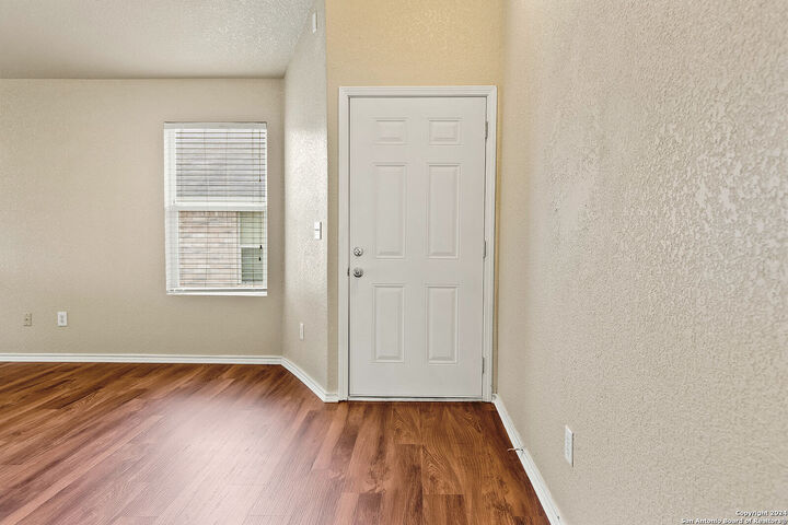 Property Photo: 9711 Copper Rock TX 78109