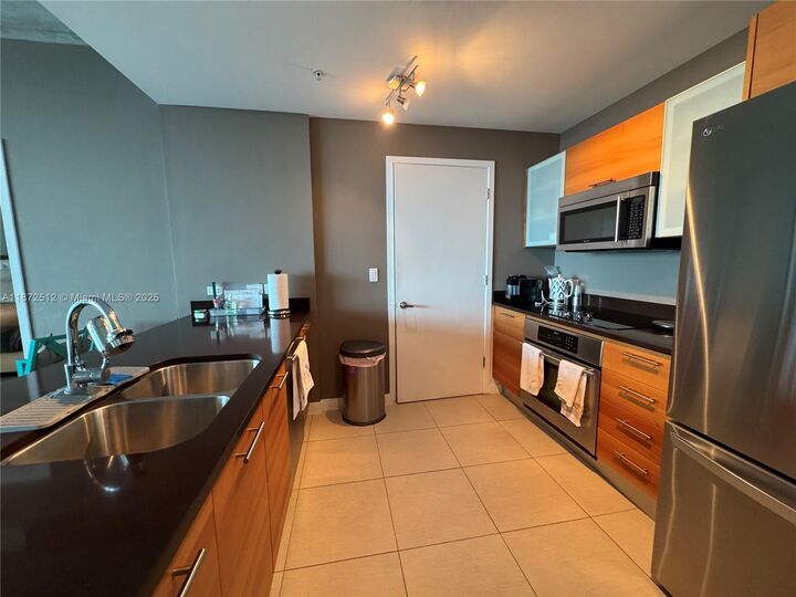 Property Photo:  3301 NE 1st Ave H1504  FL 33137 