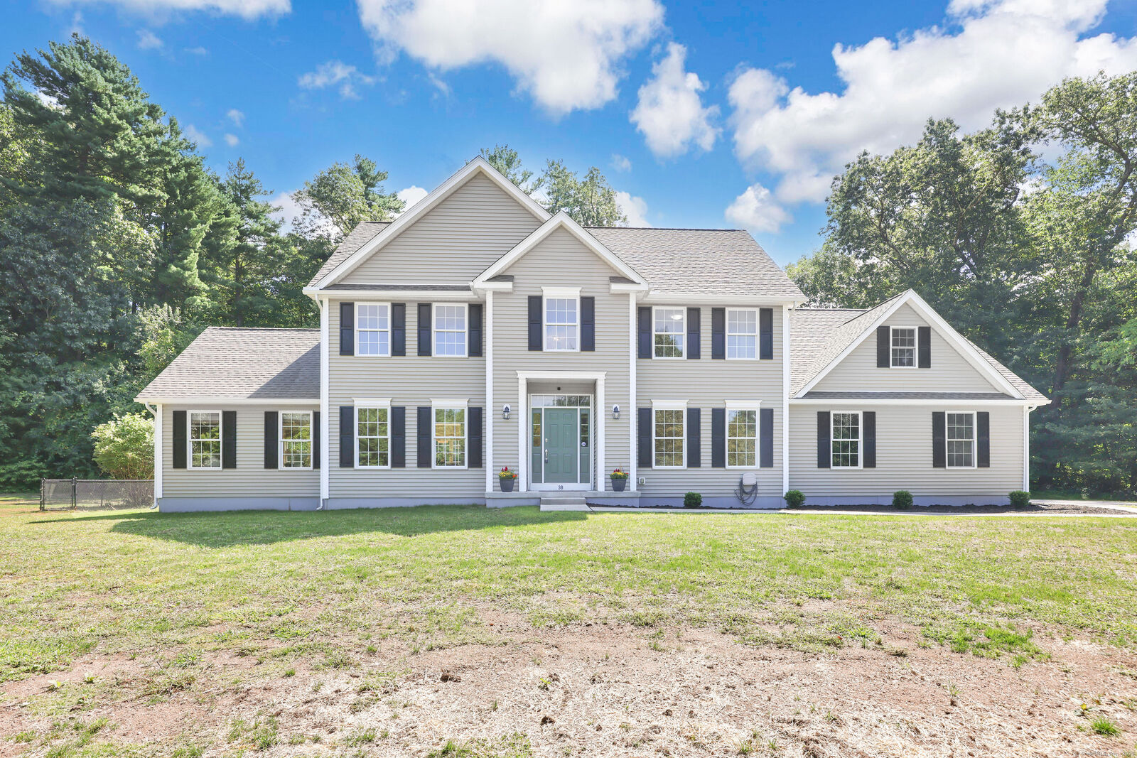 Property Photo:  38 Stone Crossing  CT 06071 
