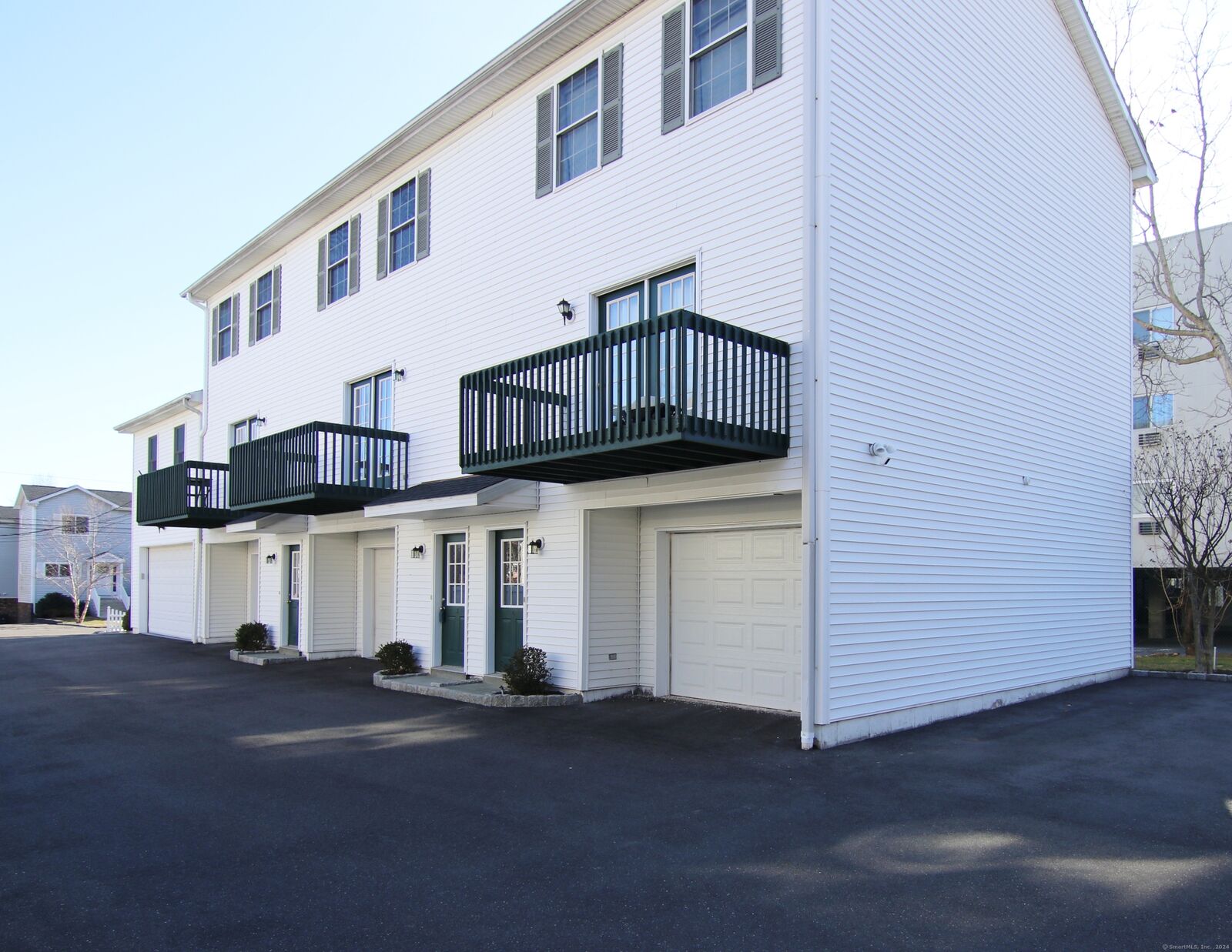 Property Photo:  14 Dora Street 4  CT 06902 