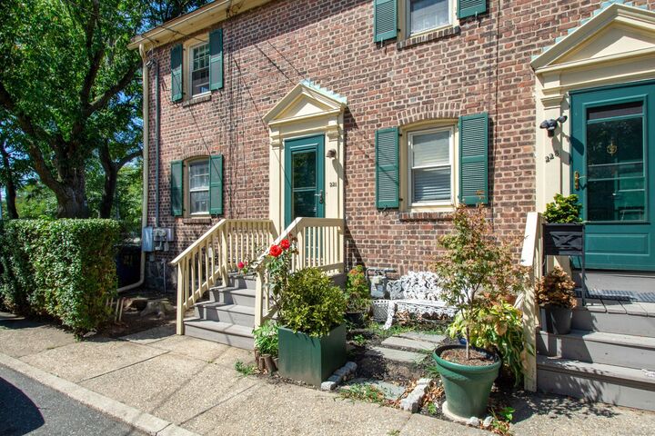 Property Photo: 221 Alsace Street CT 06604