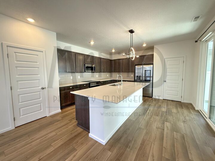 Property Photo: