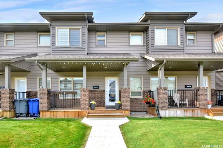 144 Rosewood Gate N  Saskatoon SK S7V 0K9 photo