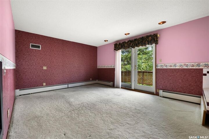 Property Photo: 74 Marquis Crescent SK S4S 6J9