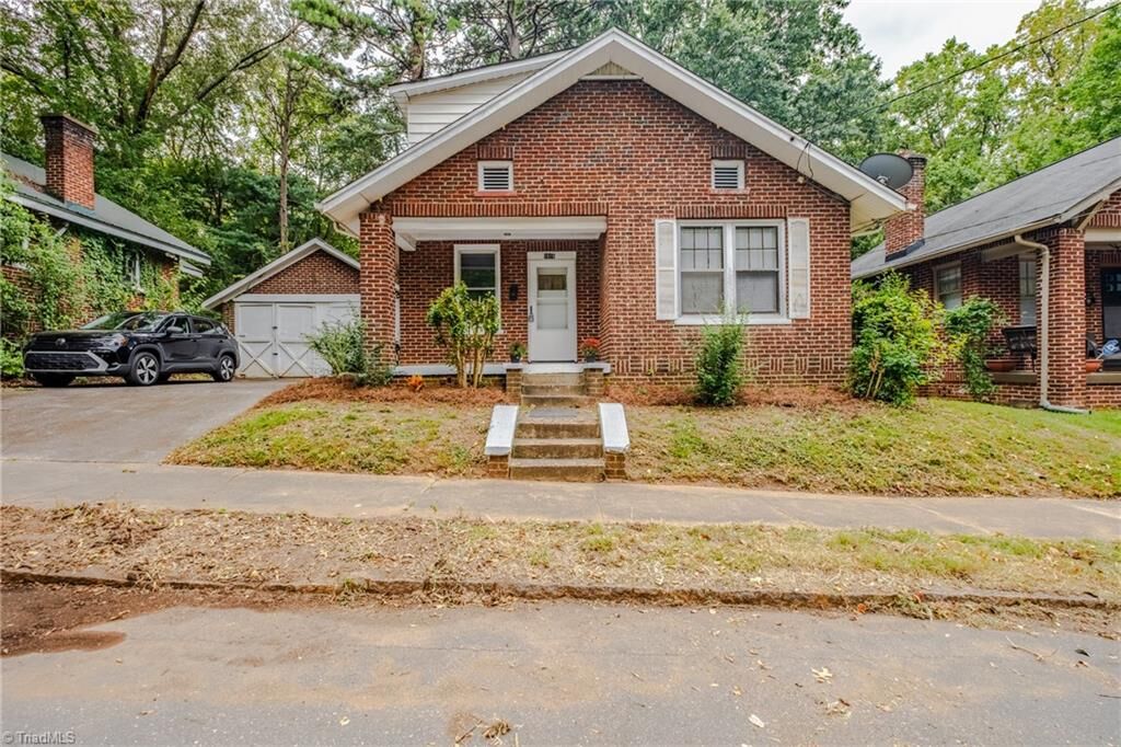 Property Photo: 1616 Queen Street NC 27103