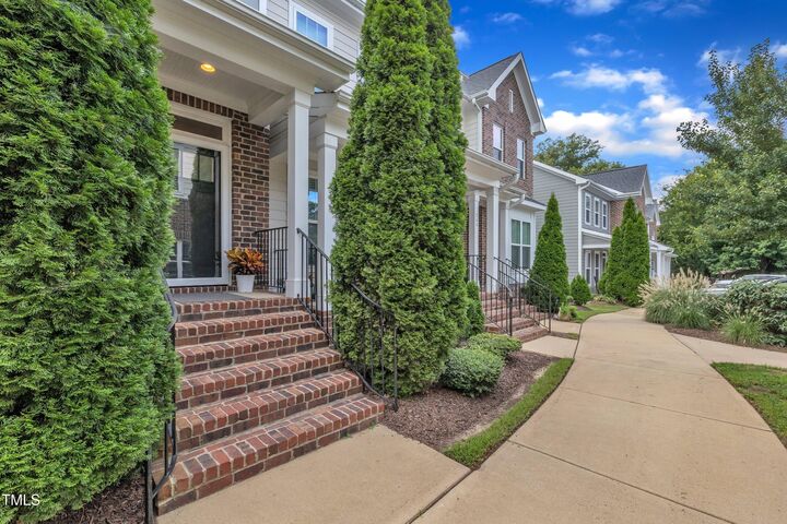 Property Photo:  540 Ledbetter Court  NC 27608 