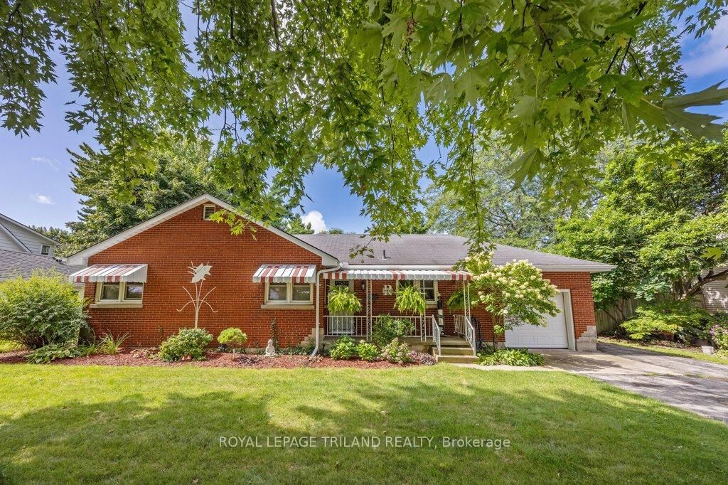 Property Photo:  236 Sunset Drive  ON N5R 3C3 