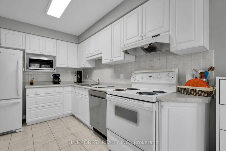 Photo de la propriété: 410 Ambleside Drive 3 ON N6G 4Y3