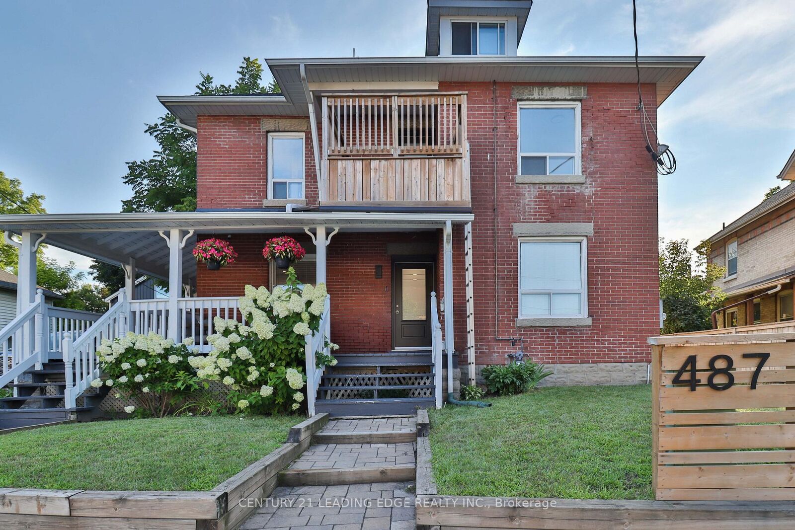 Photo de la propriété:  487 Eagle Street B  ON L3Y 1K7 