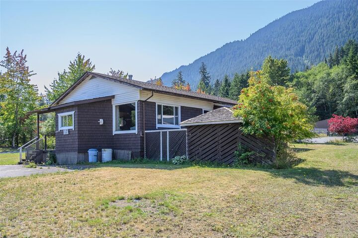 Property Photo:  670 Kelsey Way  BC V0P 1R0 