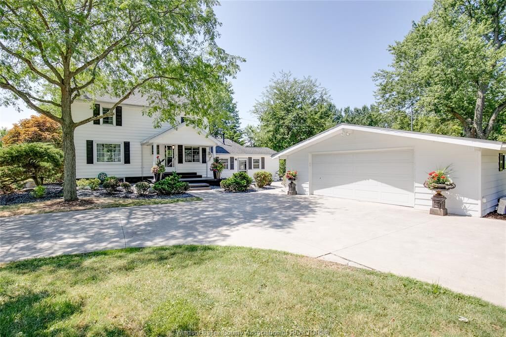 Property Photo: 6239 Holden Road ON N0R 1L0