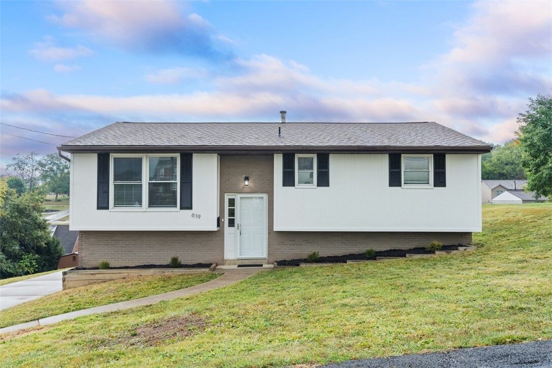 Property Photo:  619 Moore Ave  PA 15317 