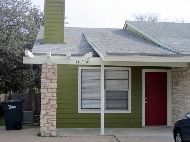 Property Photo: 102 Verna Spur A TX 78628