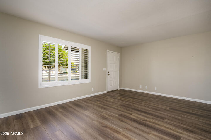 Property Photo:  2064 S Farnsworth Drive 109  AZ 85209 