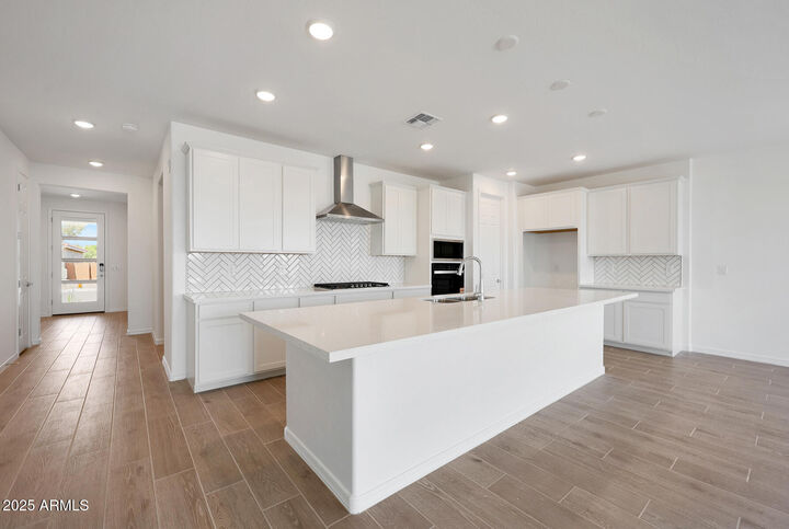 Property Photo:  839 W Riparian Drive  AZ 85140 