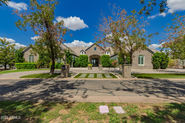 Property Photo: 20712 E Sunset Drive AZ 85142