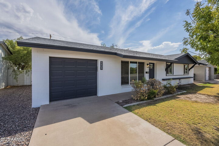 Property Photo:  8409 E Hubbell Street  AZ 85257 