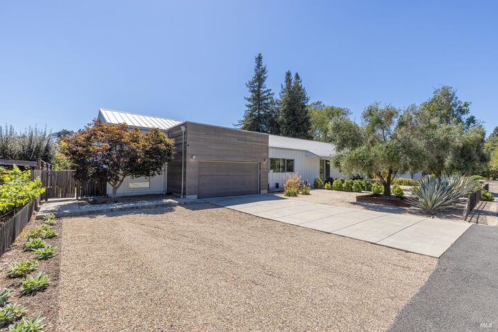 Property Photo:  1405 Old Winery Court  CA 95476