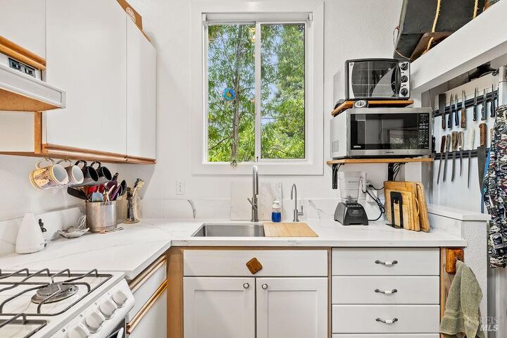 Property Photo:  15990 Drake Road  CA 95446 