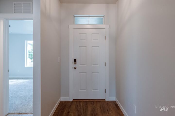 Property Photo: 18495 N Monkshood Ave ID 83687