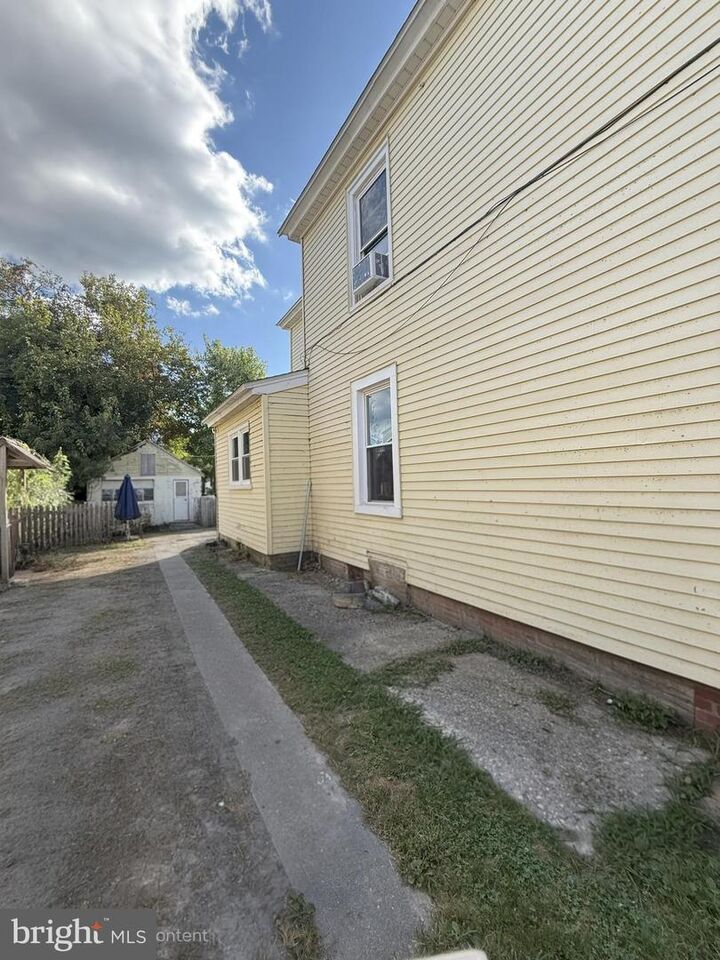Property Photo:  402 Robbins Street  MD 21613 