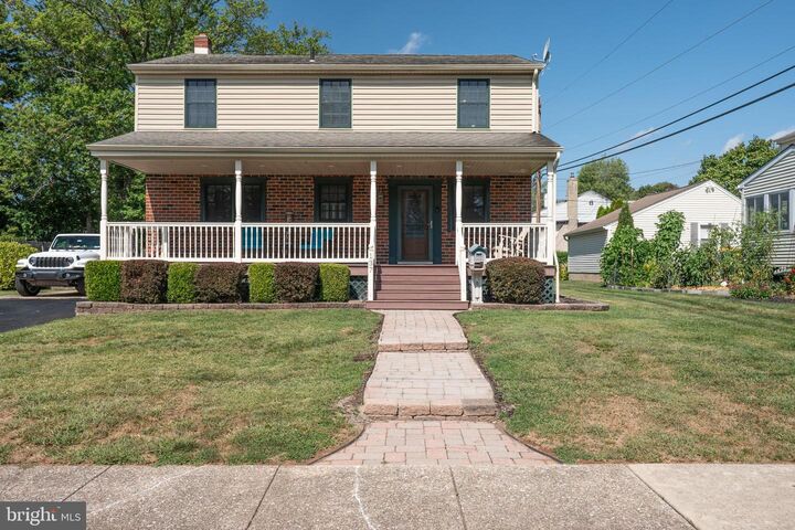 Property Photo: 137 Avondale Rd PA 19403