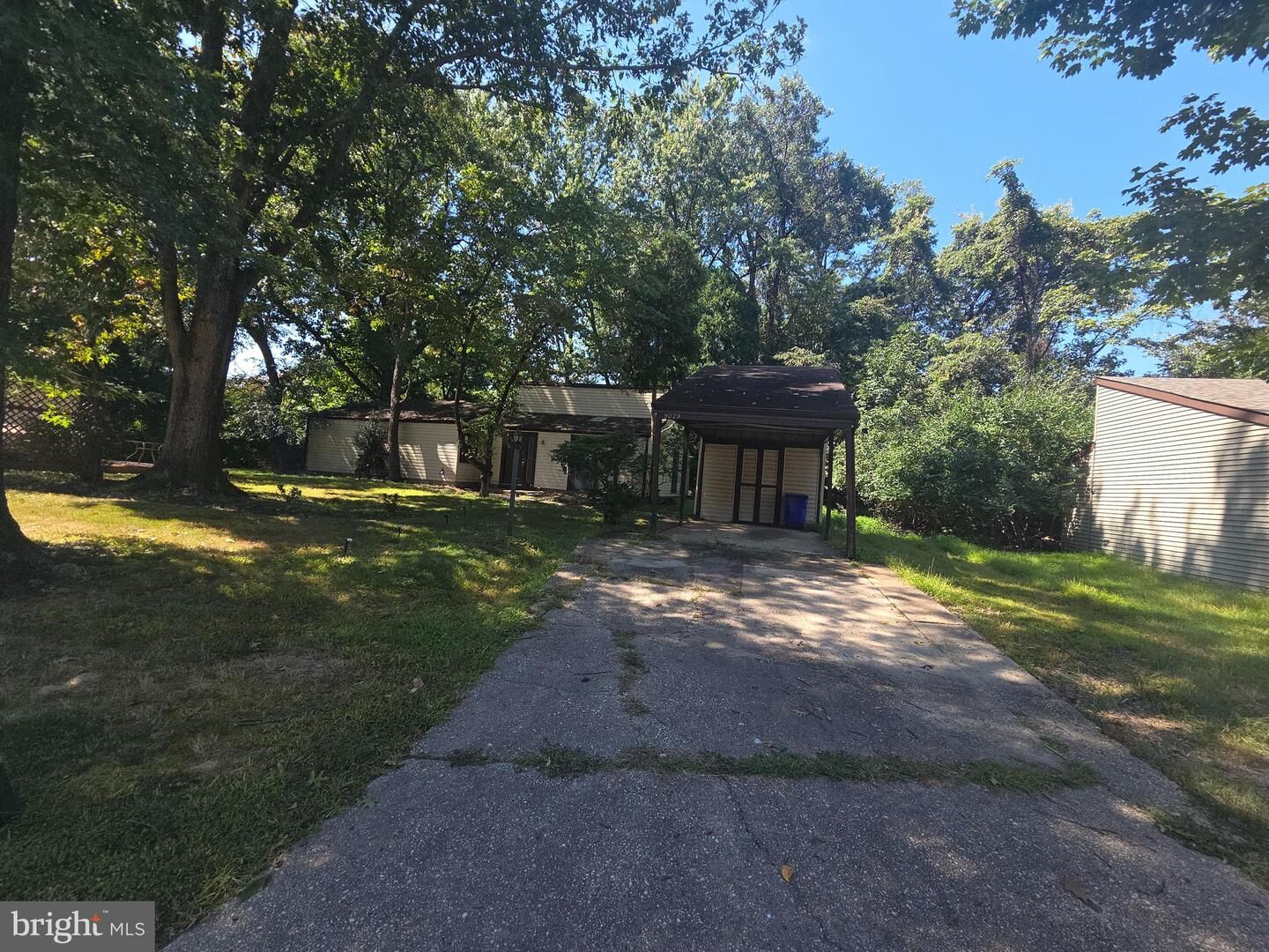 Property Photo:  9029 Flicker Place  MD 21045 