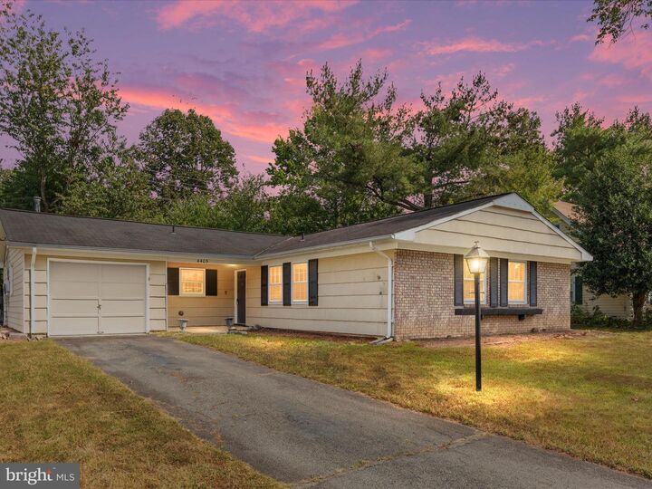4405 Manor Hall Lane  Fairfax VA 22033 photo