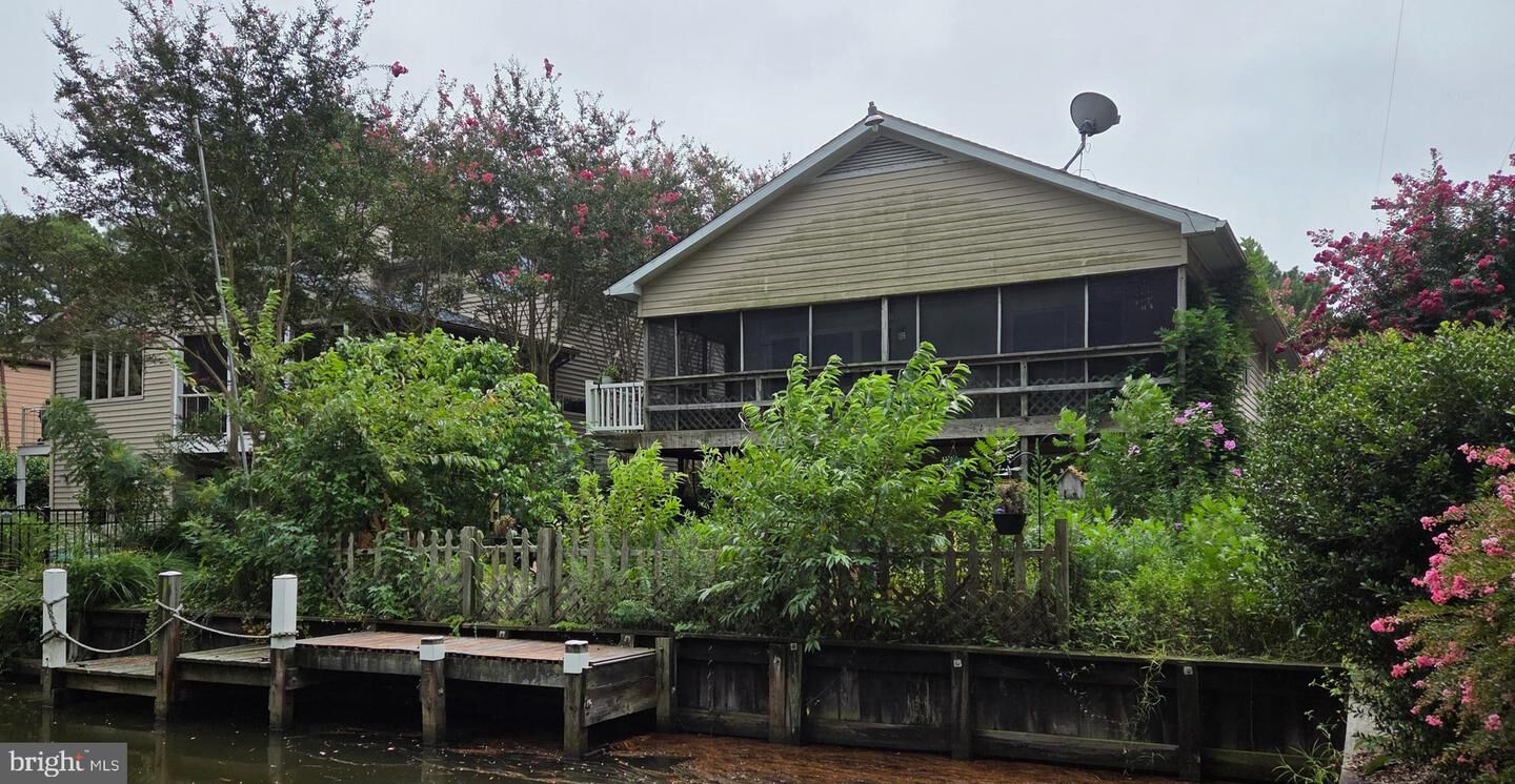 Property Photo: 311 W 9th Street DE 19930