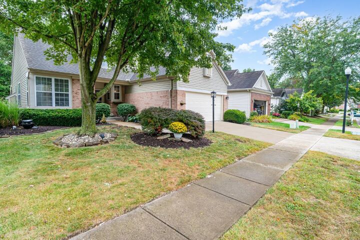 Property Photo: 7682 Crystal Cove Point OH 45039