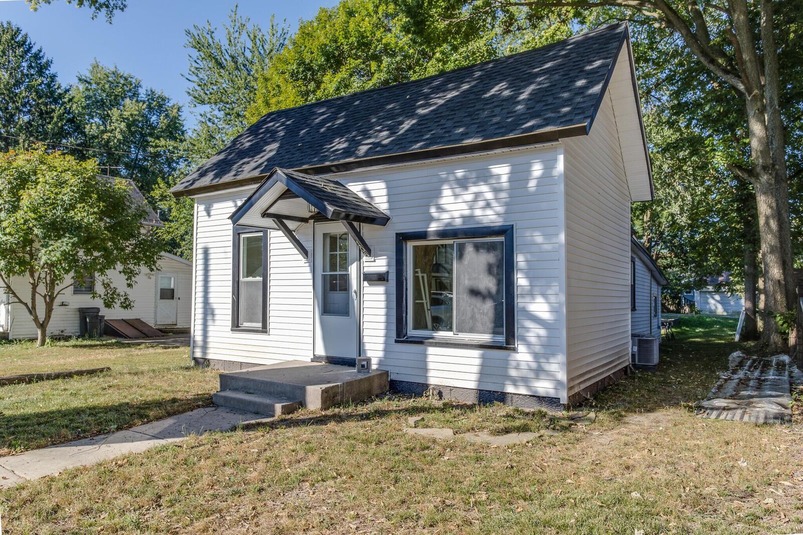 Property Photo: 106 S Clinton Street OH 43344