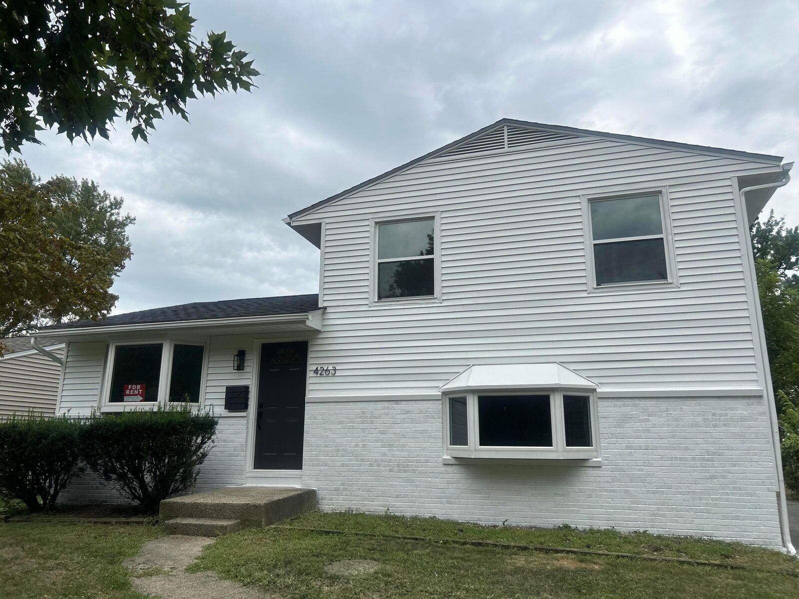 Property Photo: 4263 Sibley Avenue OH 43227