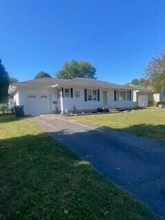 Property Photo: 1835 Marrose Drive OH 43130