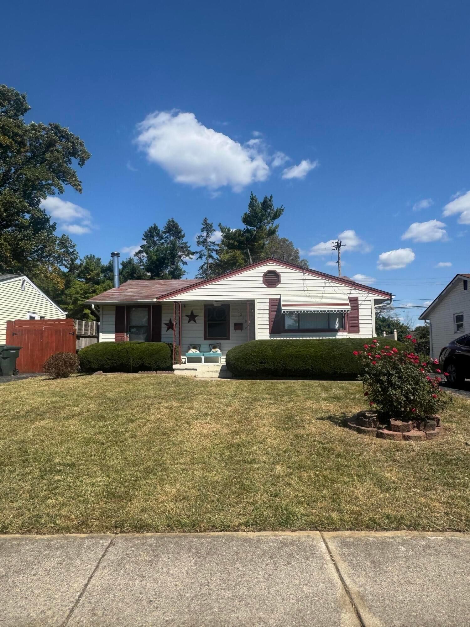Property Photo:  3328 Penfield Road  OH 43227 
